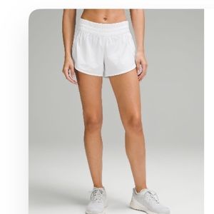 Lululemon, Tracker low-rise lined short, NWT